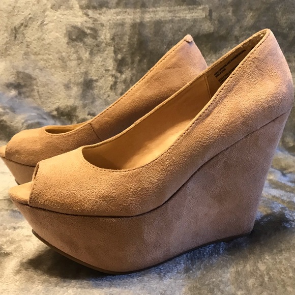 SALE! Z London-💗Cute Platforms💗 - Picture 1 of 6